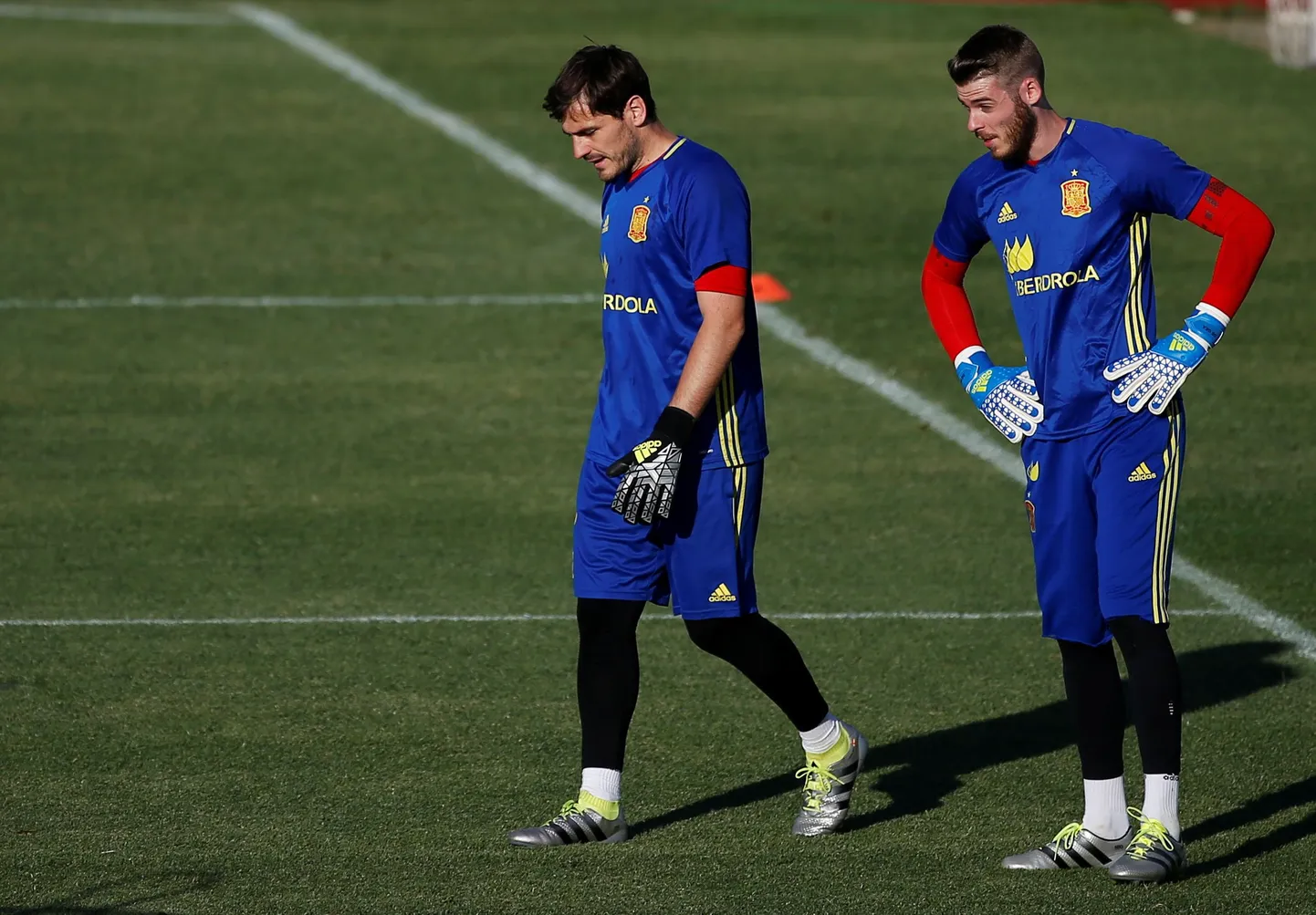 Hispaania koondise treening  Las Rozas. Pildil väravavhid David de Gea ja Iker Casillas (vasakul)