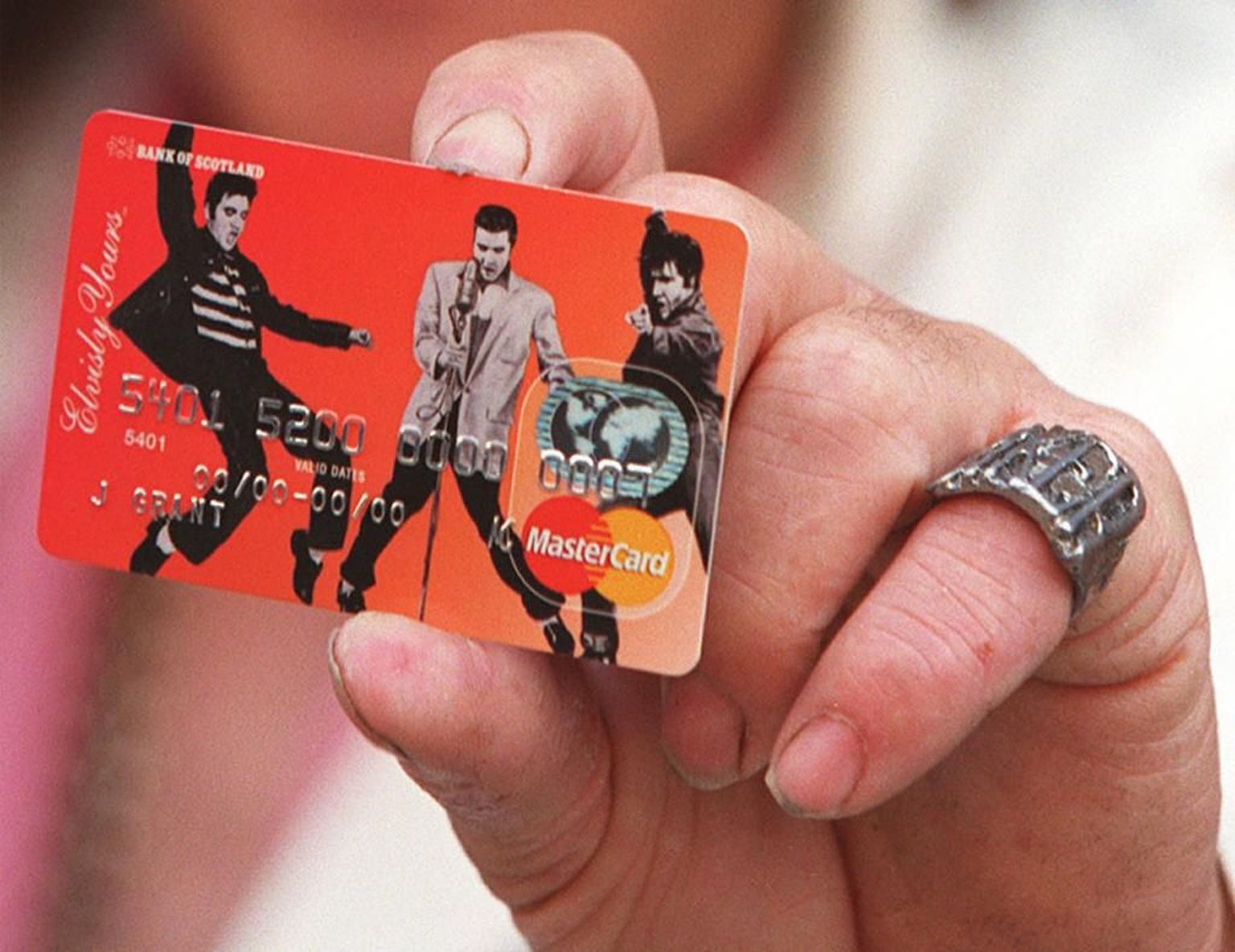 1998. aastast pärinev Elvis Presley teemaline MasterCardi krediitkaart.