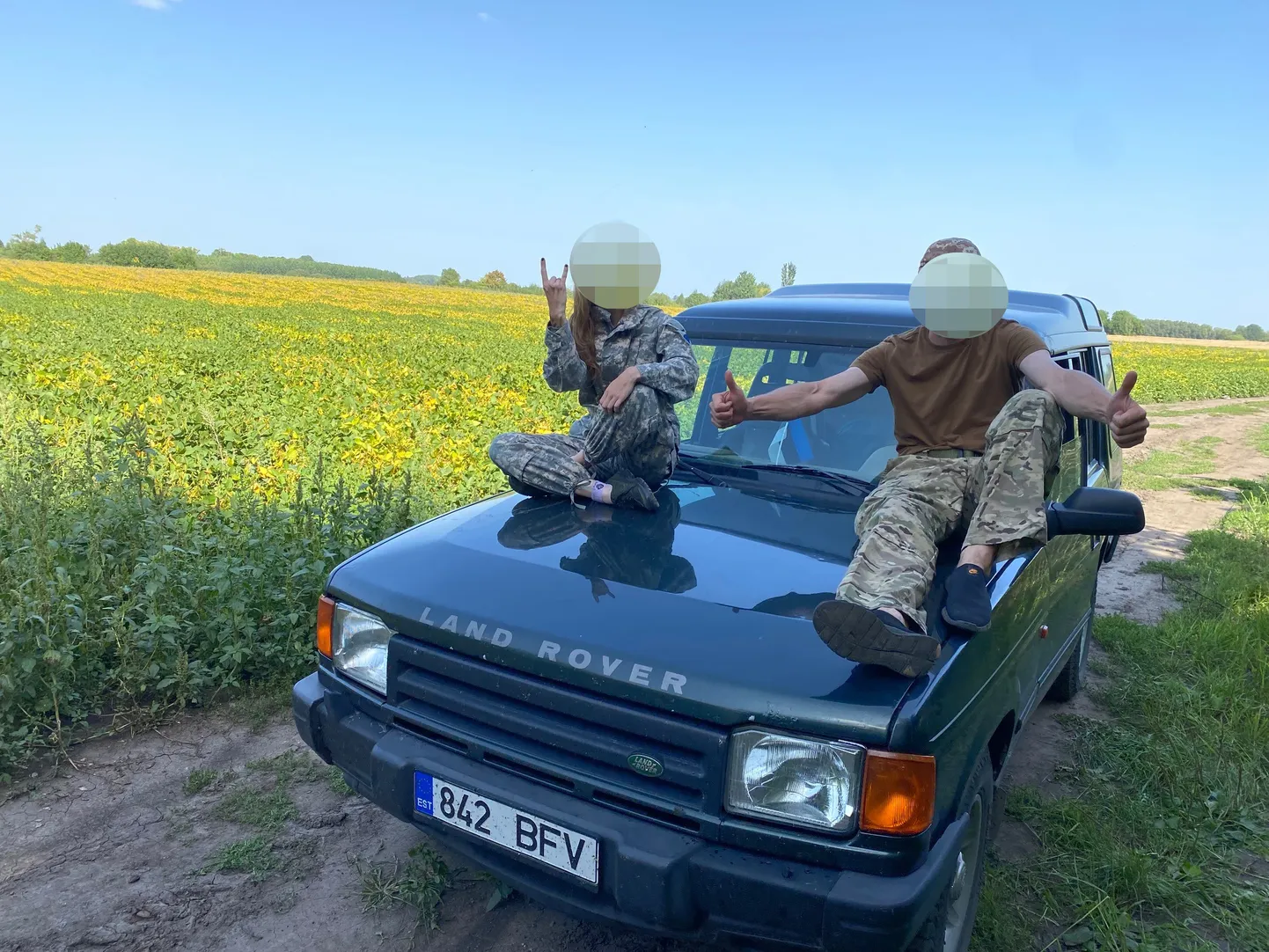 MÜRSK ja tema uued omanikud, droonioperaatorid Jara ja Bogdan.