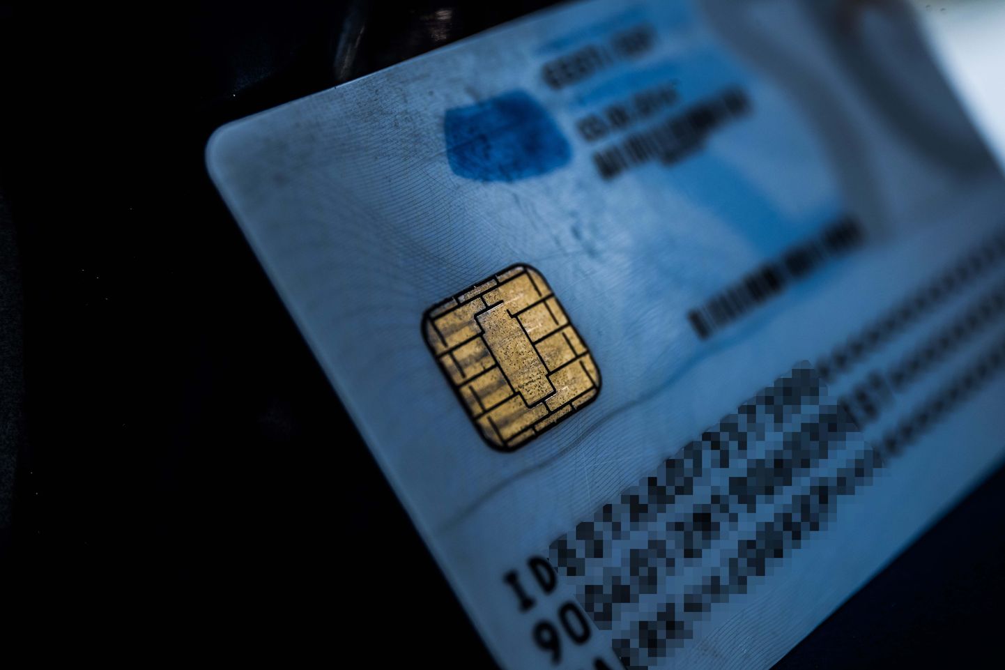 Kui läinud suvel avastasid RIA eksperdid turvanõrkuse paarikümnel Eesti veebilehel, mis ei kontrollinud ID-kaardiga autentimisel sertifikaatide kehtivust ja allkirjastatust, siis detsembris avastati ühel kiirlaenu pakkuva ettevõtte veebilehel sarnane turvanõrkus.