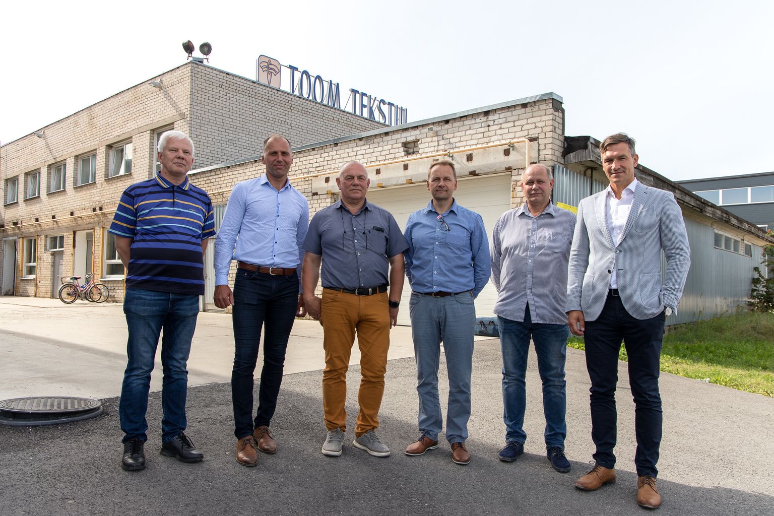 Участники сделки на заводе Toom Tekstiil в Вильянди