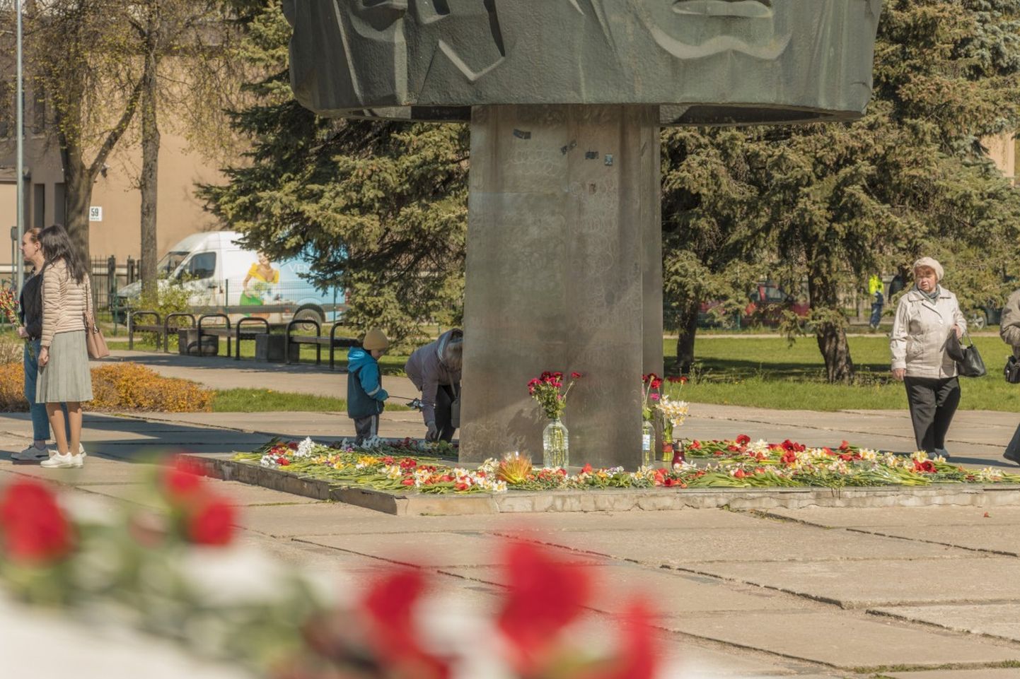 Обелиск в Сквере Славы в Даугавпилсе - это один из объектов, подлежащих сносу. Второй объект - это стела на ул. 18 Ноября, напротив Братских кладбищ