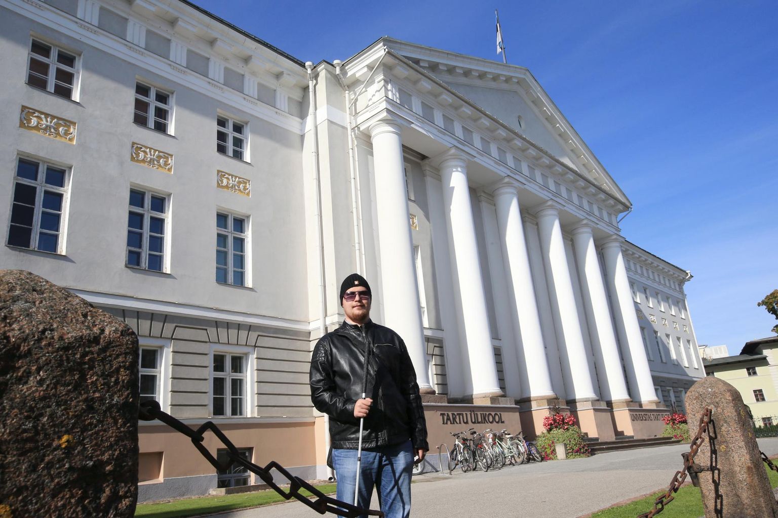 Gerth Jaanimäe on Tartu ülikooli esimese aasta doktorant. Lisaks õpingutele on ta aktiivne üliõpilasseltsis ja mängib kitarri.