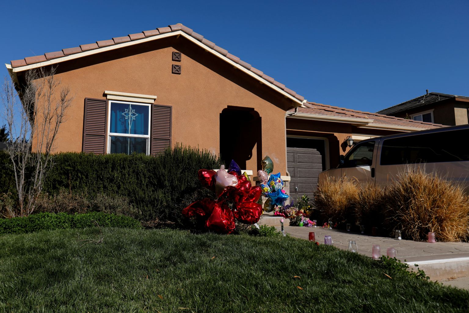 Maja Californias Perrises, kus David ja Louise Turpin elasid oma 13 lapsega, keda nad majas kinni hoidsid ja piinasid