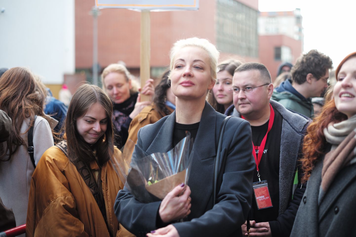 Julia Navalnaja Berliini saatkonna ees, 17. märtsil 2024. a.