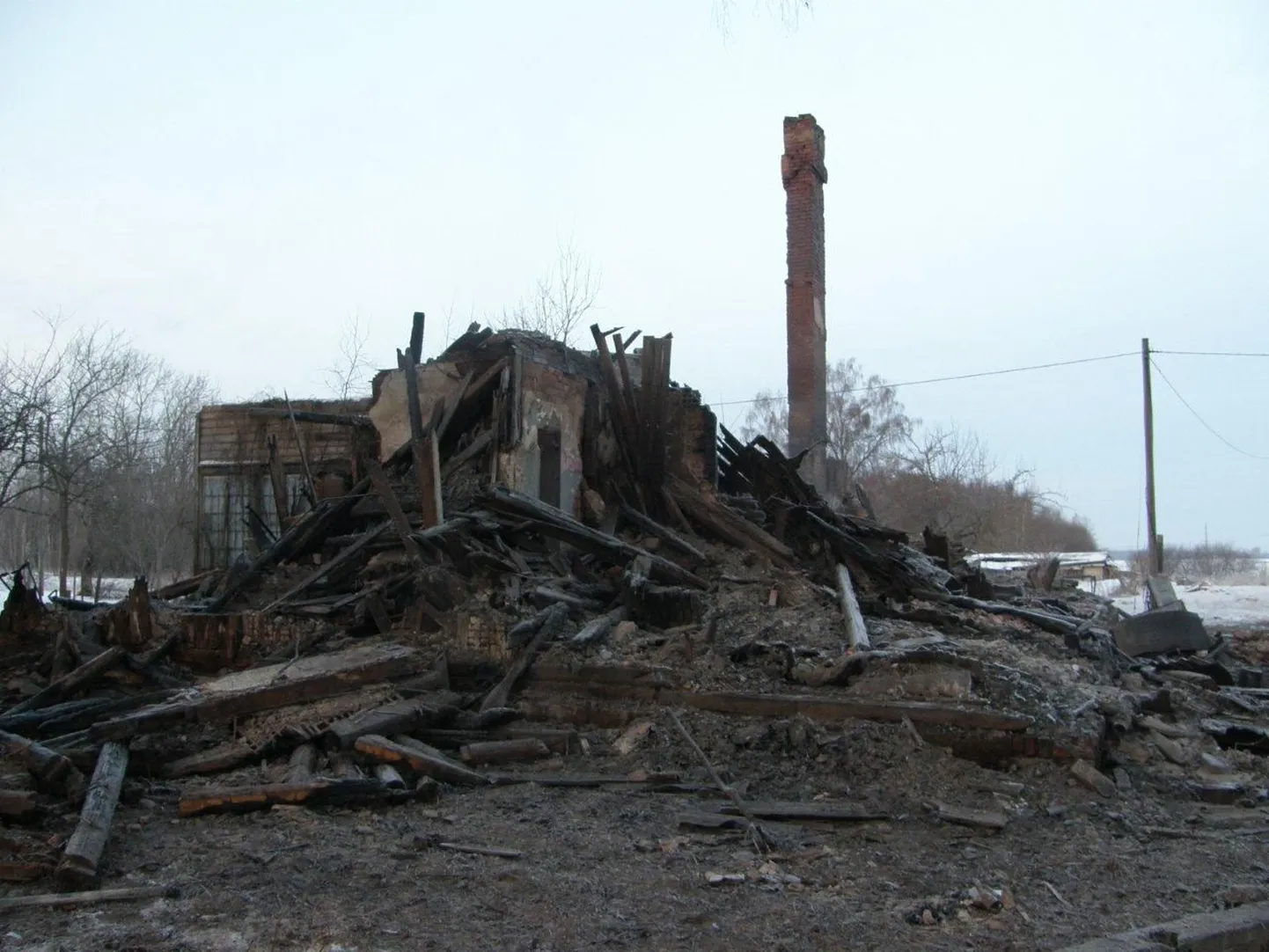 Nõgiarul hävis tules elumaja.