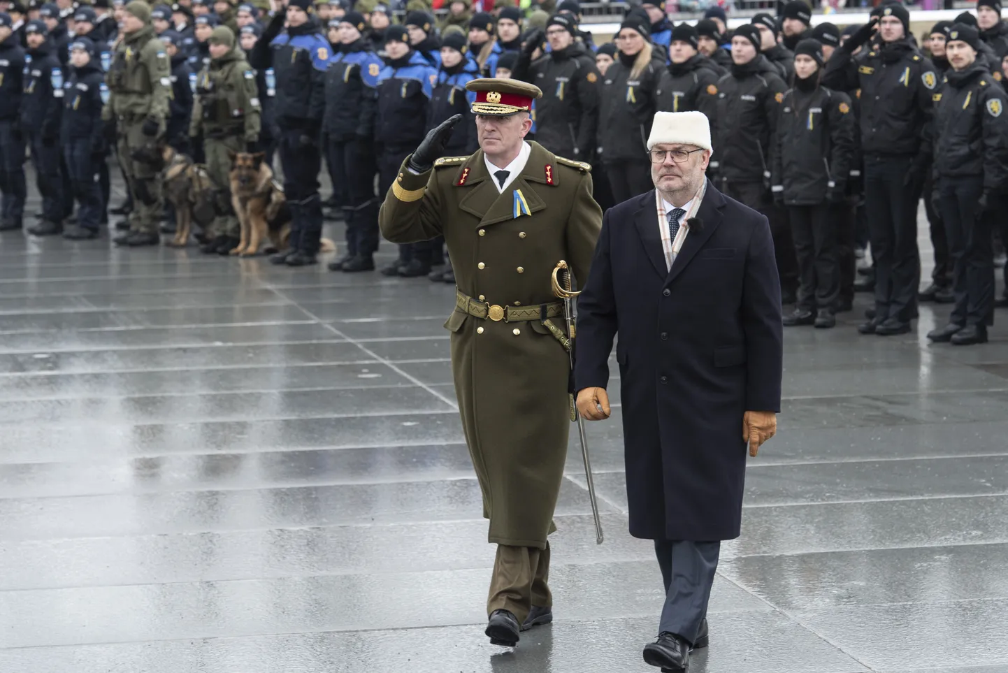 Президент Алар Карис на военном параде 24 февраля 2023 года, Таллинн, Эстония.