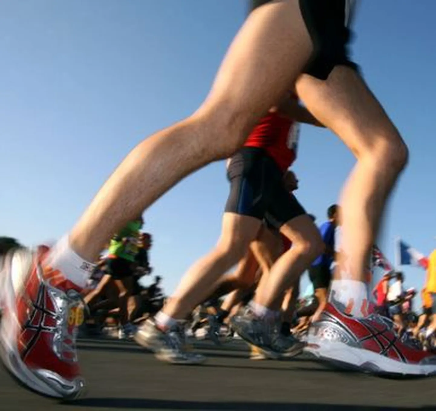 Iirlane jooksis seitsmel kontinendil viie päevaga seitse maratoni