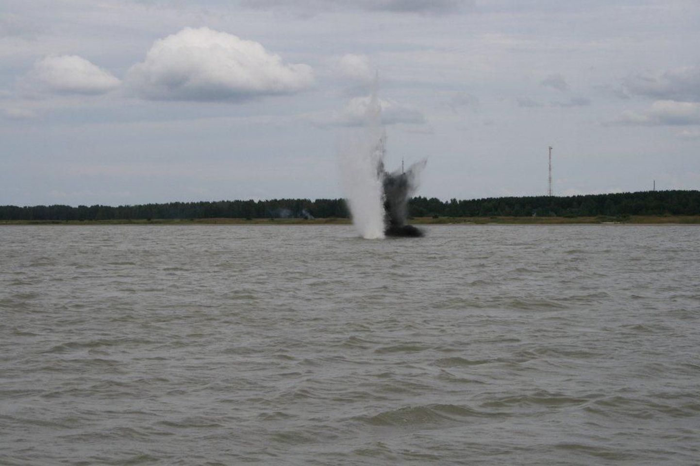 Pärnu lahes tehti kahjutuks lõhkekeha.