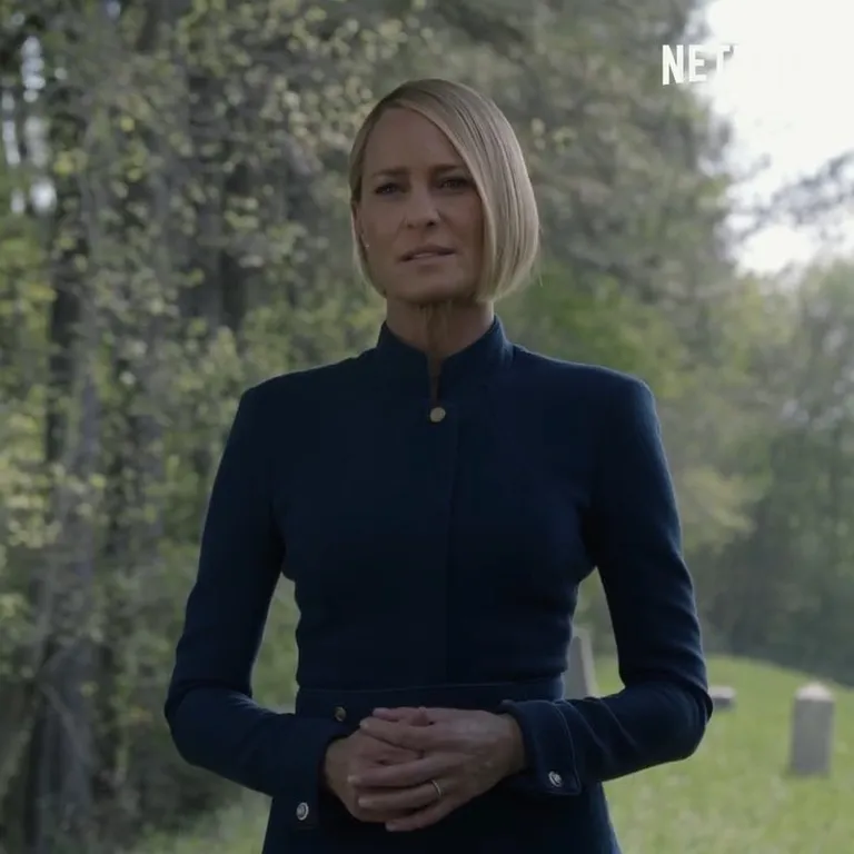 Claire Underwood (Robin Wright)