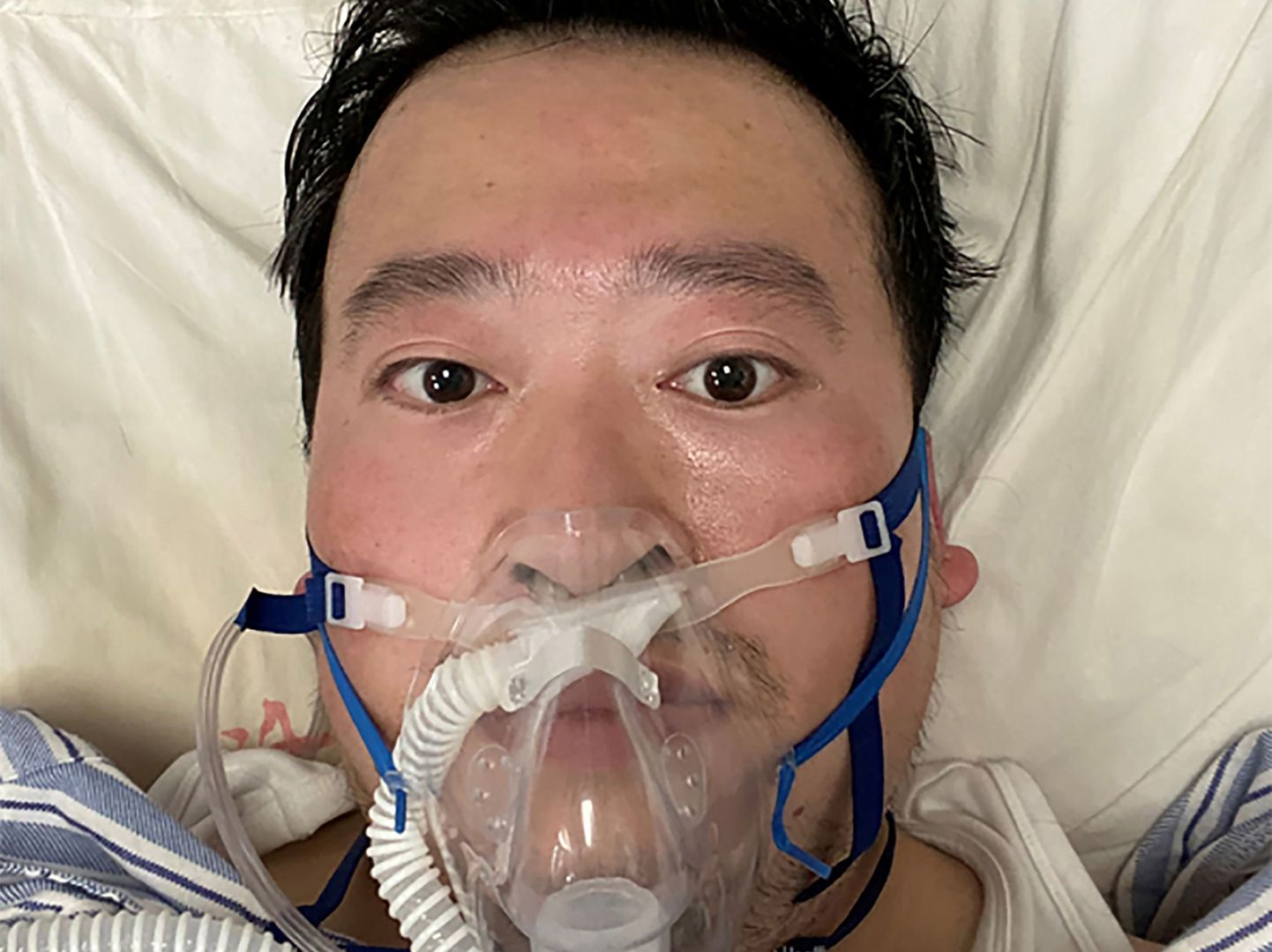 Hiina arst Li Wenliang, kes hoiatas uue ohtliku viiruse eest ja kes suri selle aasta veebruaris viirushaiguse tõttu