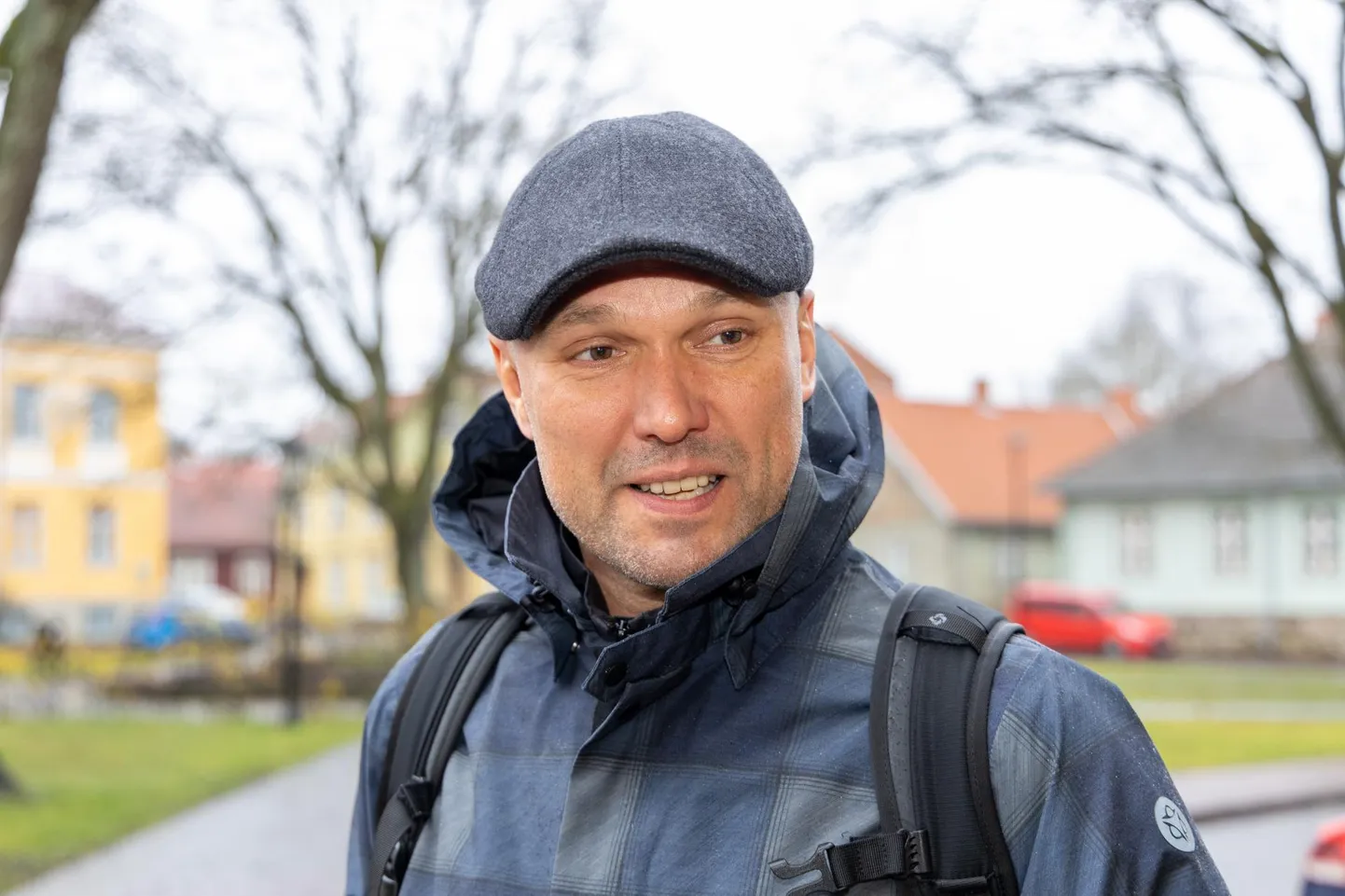 RANDEL LÄNTS Pärnu sammub selge sihita
