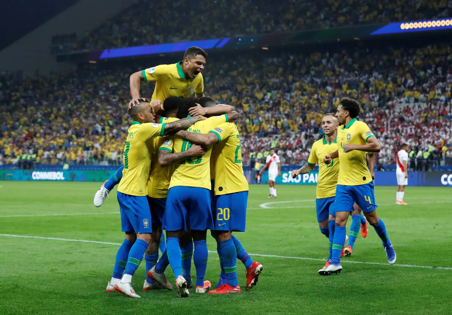 Brazīlijas futbola izlases spēlētāji