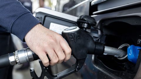 Торговцы топливом критикуют планируемый платеж солидарности и не исключают судебных разбирательств