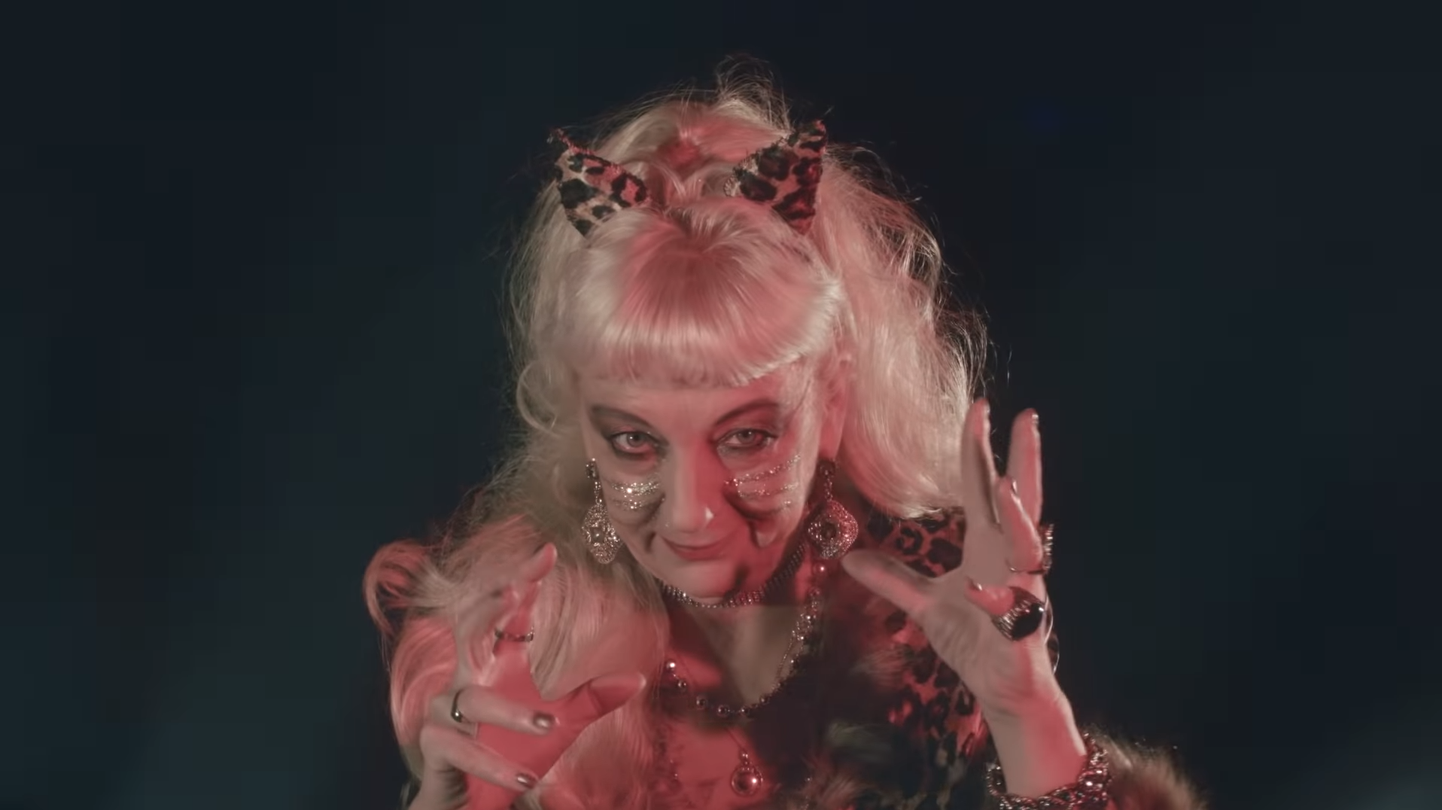 Eelmisel nädalavahetusel esilinastus Tartus Dark Velveti muusikavideo «Kiisu-Miisu».