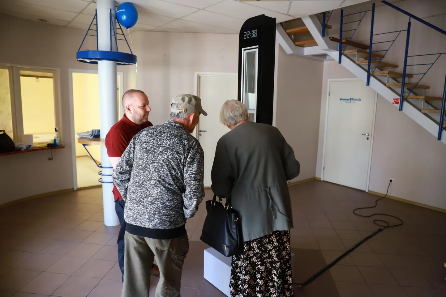 Liivakella prototüüpi käidi imetlemas lausa vooridena, paljudele jättis sügava mulje kella pööramise maagiline moment ning enamasti avaldati poolehoidu, et selline linna keskele päriselt ka tuleks.