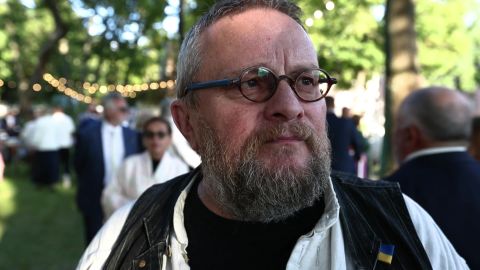 Hardi Volmer surnud trummarist Rein Joasoost: esmaspäeval käisime kogu bändiga tal haiglas külas