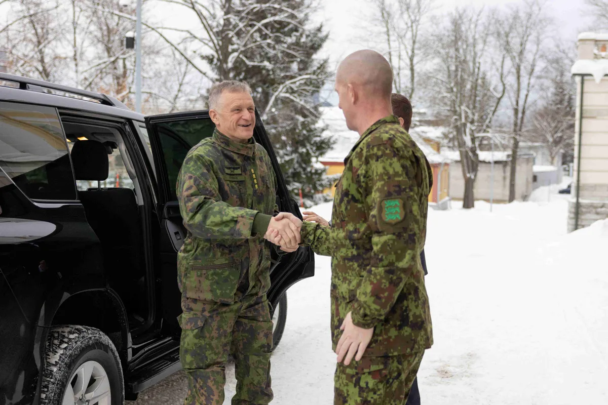 Finnish Chief of Defense General Timo Kivinen visiting Estonia.