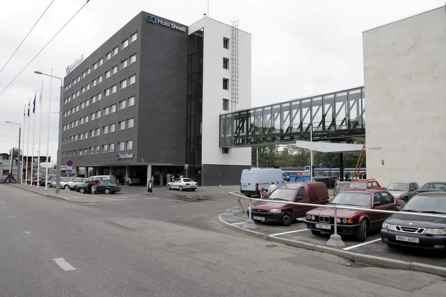 Go Hotel Shnelli