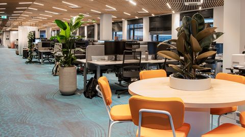 Vai par virsstundām maksās mazāk? Valdība atbalsta grozījumus Darba likumā