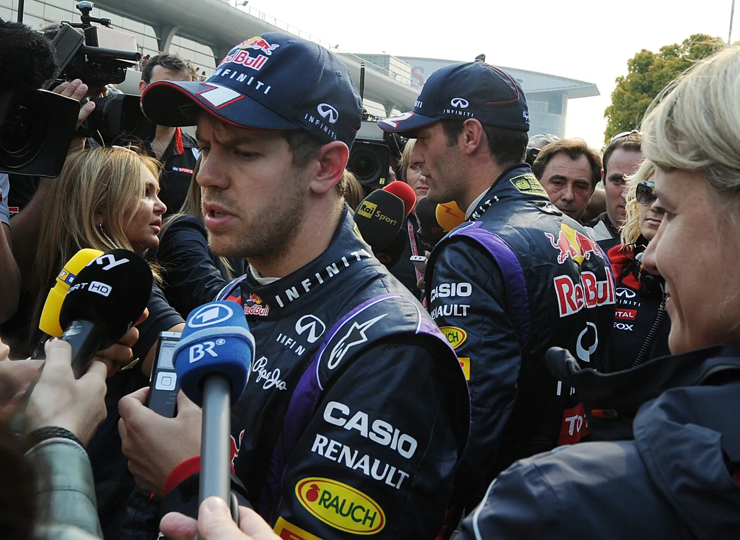 Sebastian Vettel (vasakul) ja Mark Webber.