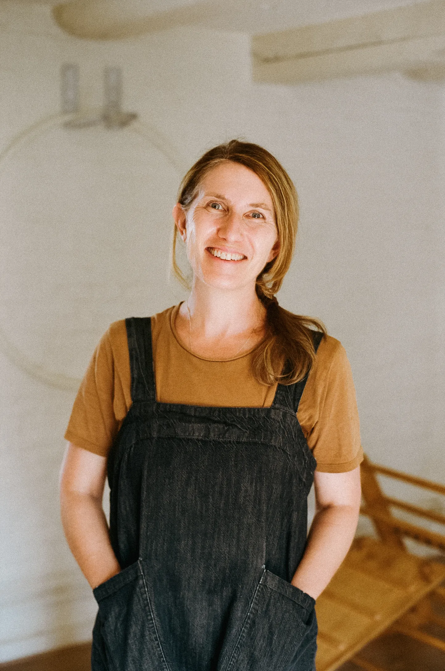 Simone Davies.