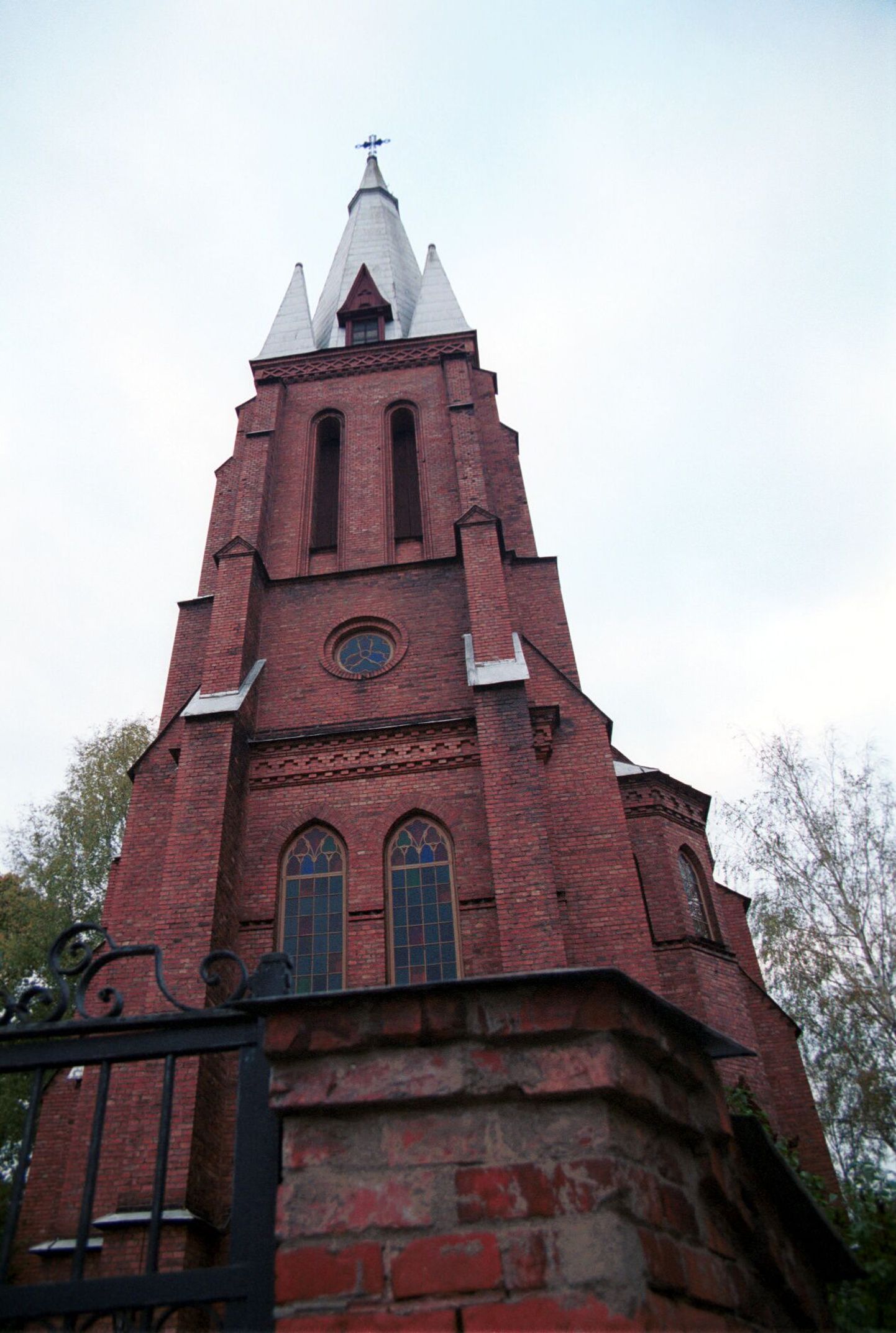 Pildil Tartu katoliku kirik.