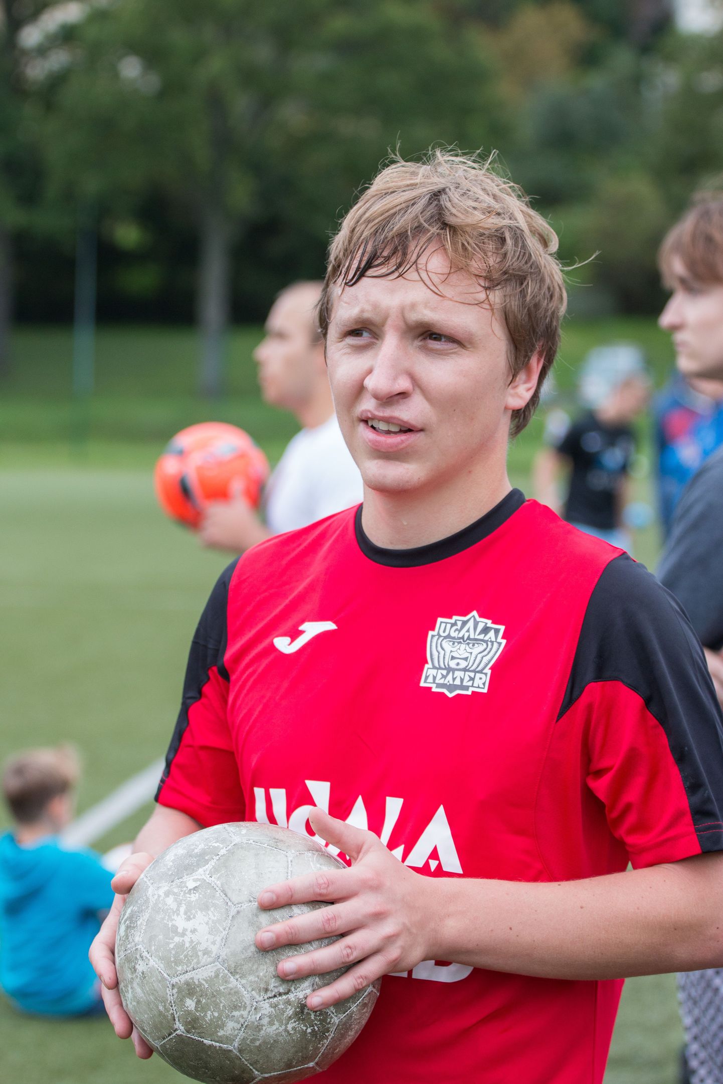 Vallo Kirs mängib ka Suure-Jaani United'i ridades jalgpalli.