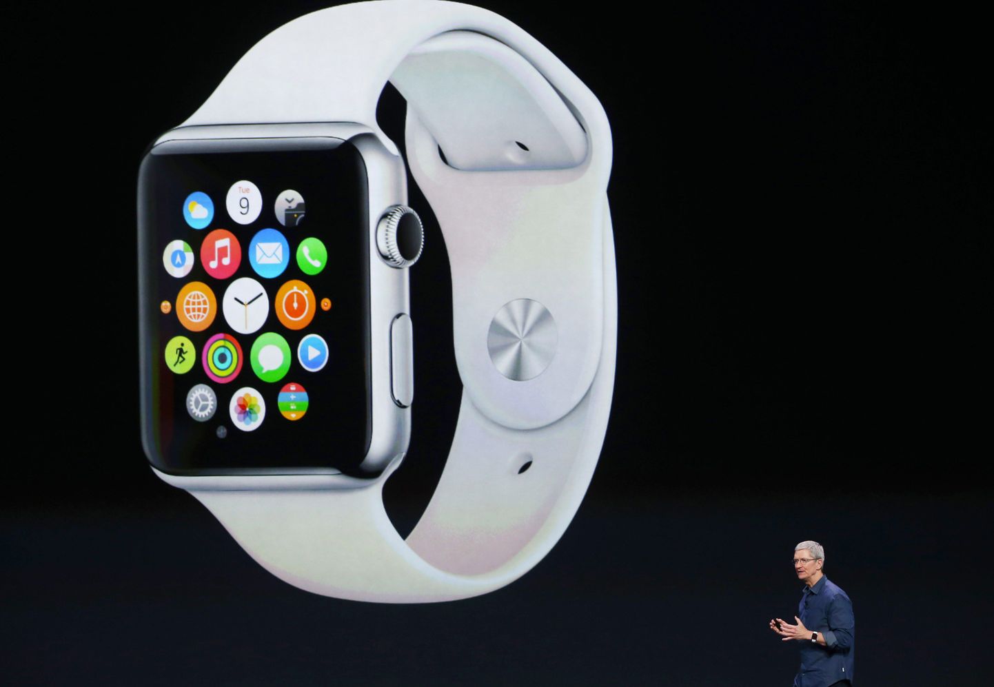 CUPERTINO, CA - SEPTEMBER 09: Apple CEO Tim Cook announces the Apple Watch during an Apple special event at the Flint Center for the Performing Arts on September 9, 2014 in Cupertino, California. Apple unveiled the Apple Watch wearable tech and two new iPhones, the iPhone 6 and iPhone 6 Plus.   Justin Sullivan/Getty Images/AFP
== FOR NEWSPAPERS, INTERNET, TELCOS & TELEVISION USE ONLY ==