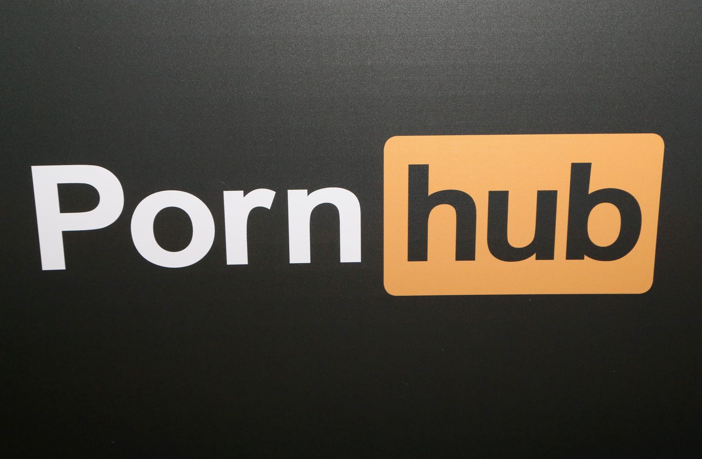 Логотип Pornhub.