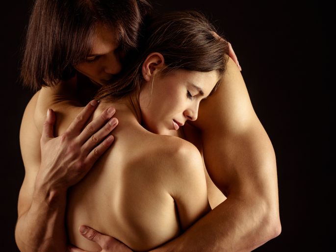 Парень и девушка делают секс: порно видео на lavandasport.ru