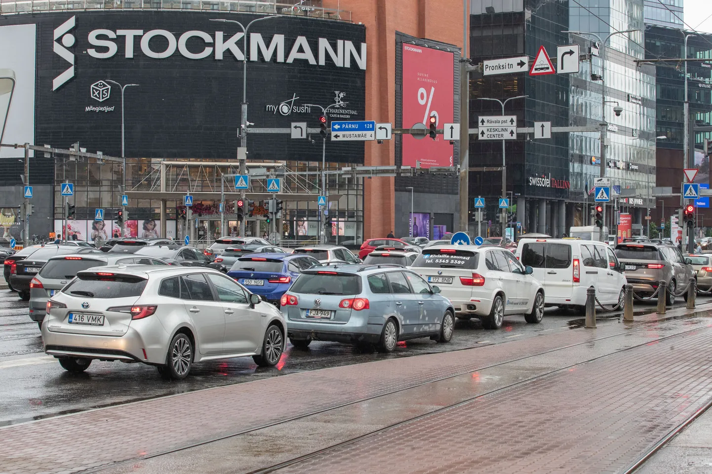 Liiklusummik Tallinnas. Pilt on illustratiivne.