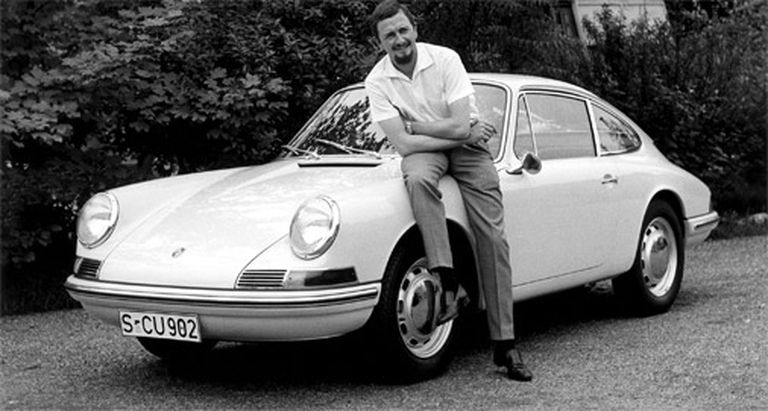 1963.gads. Ferdinands Aleksandrs Porše ar paša dizainēto oriģinālo 911 