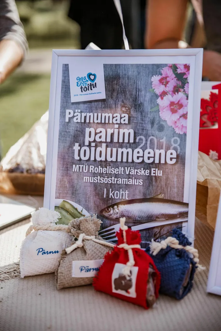 Pärnumaa parim toidumeene 2018 mustasõstramaius valmis Merle Einola ja Kadri Kontkari koostöös.