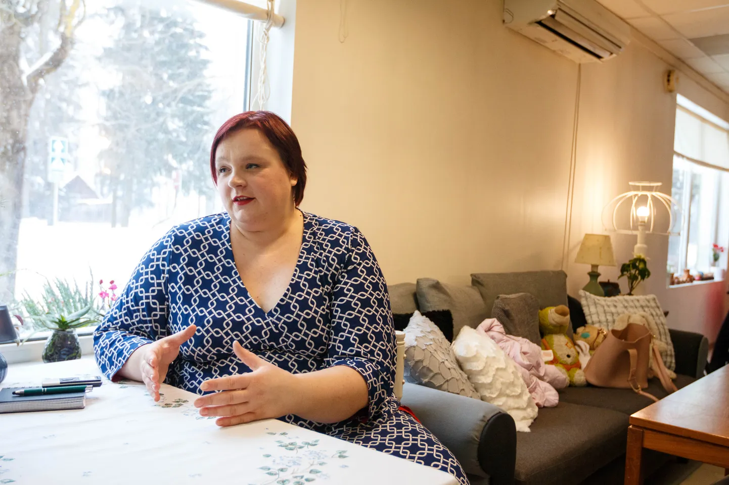 «Talupood sai alguse sellest, et mind huvitab, kust tuleb mu toit,» ütles perenaine Eve Veski, kes 2011. aastal avas Põlvas talupoe. Mõne aja pärast lisandus samas majas kodukohvik.
