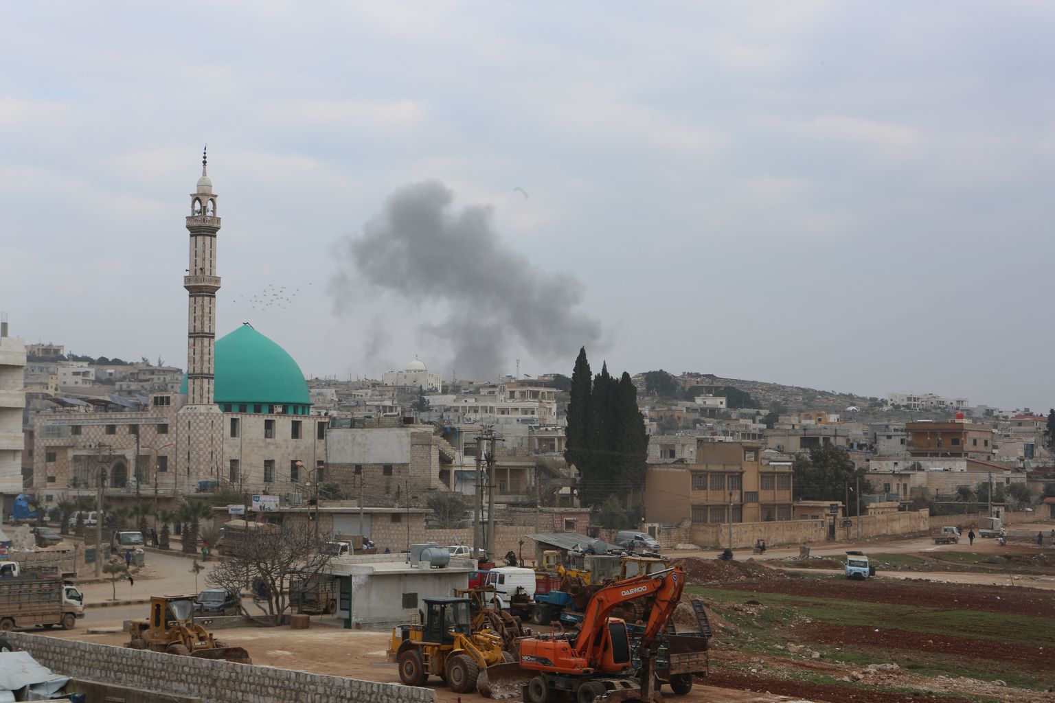 Plahvatused Idlibis asuvas Termanini linnas.