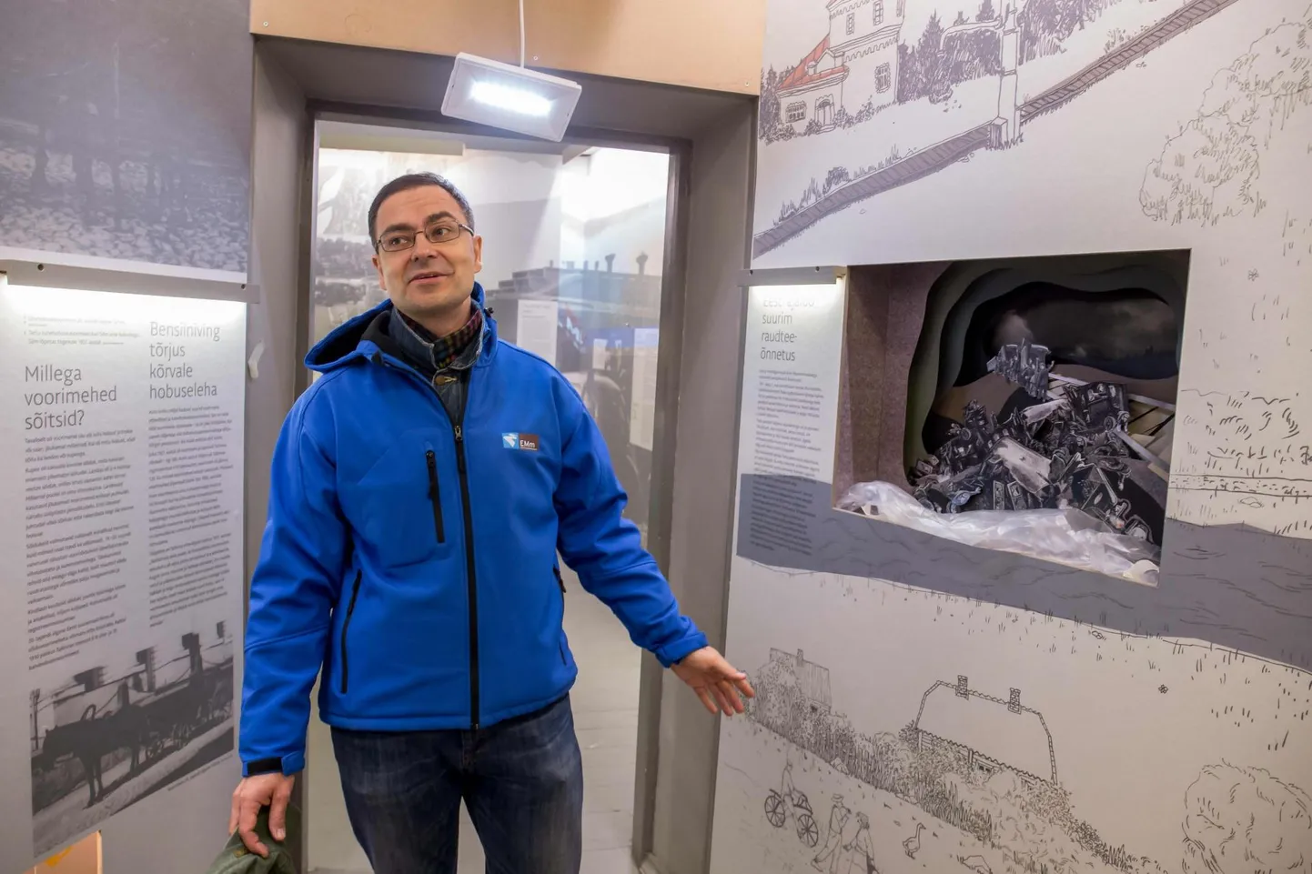 Raamatu «Eesti teerajajad» pani kokku maanteemuuseumi teadur Andres Seene.
