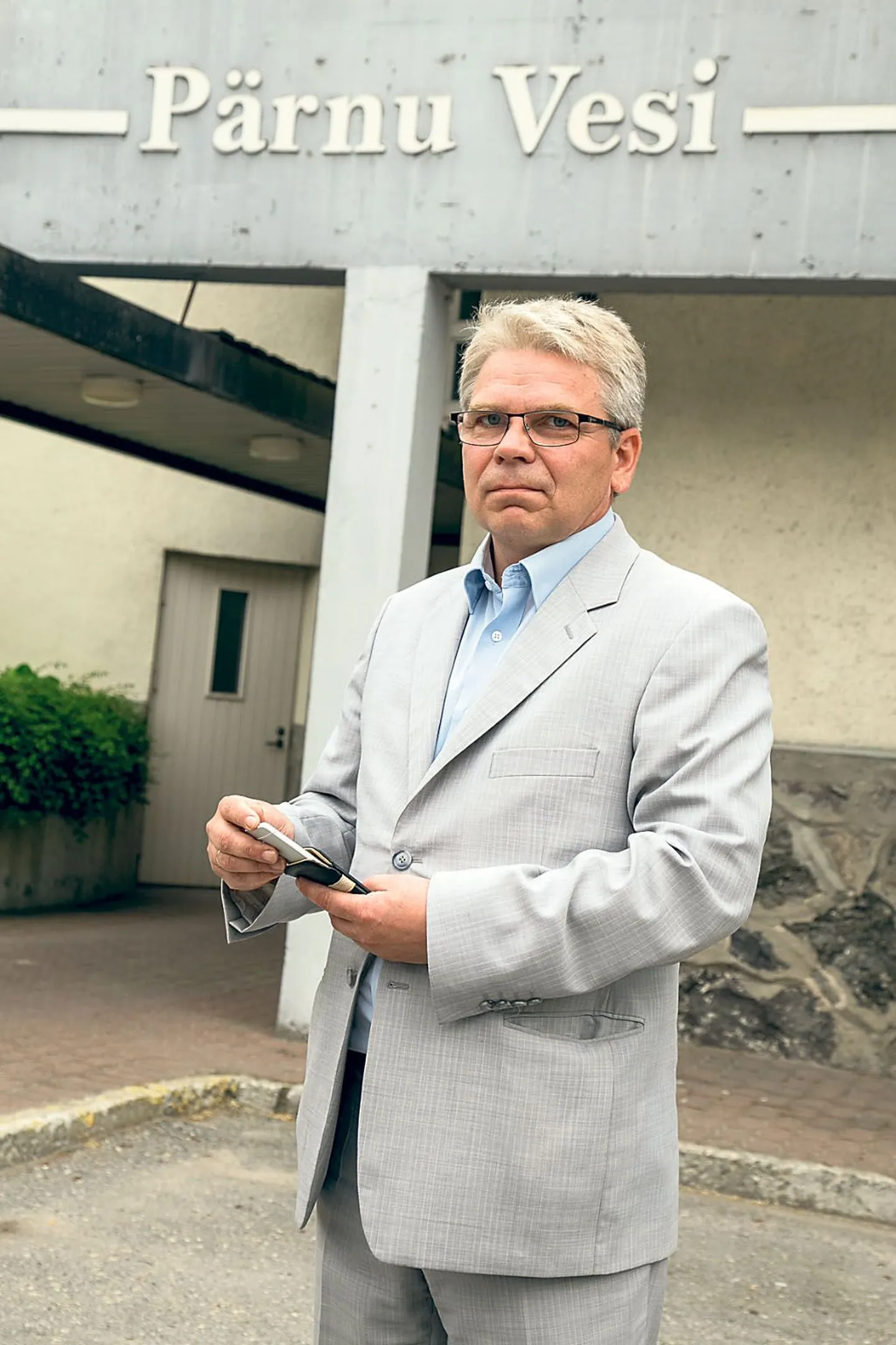 Pärnu Vee juhataja Leho Võrgu sissetulek langes, kui ta Tallinna Veest Pärnu Veesse tööle tuli.