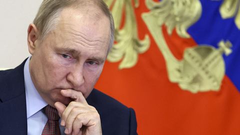 Putin on aastalõpu sündmused ära jätnud. Kas tal on plaanis kaduda?
