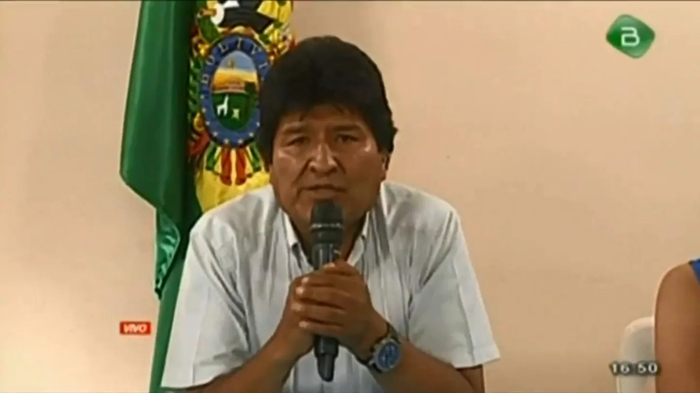 Pea 14 aastat Boliiviat tüürinud president Evo Morales teatas üleeile õhtul tagasiastumisest. 