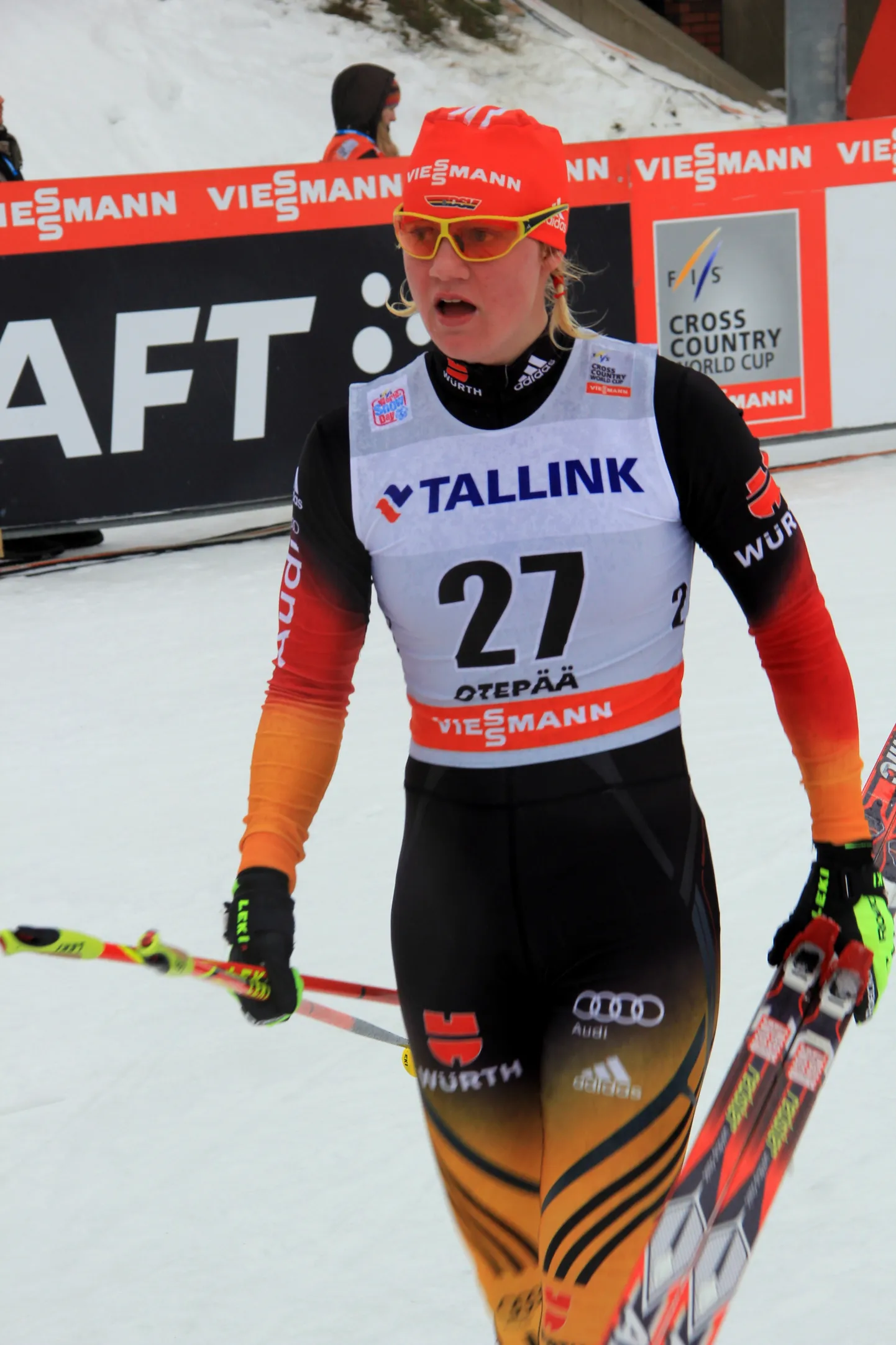 Victoria Carl.