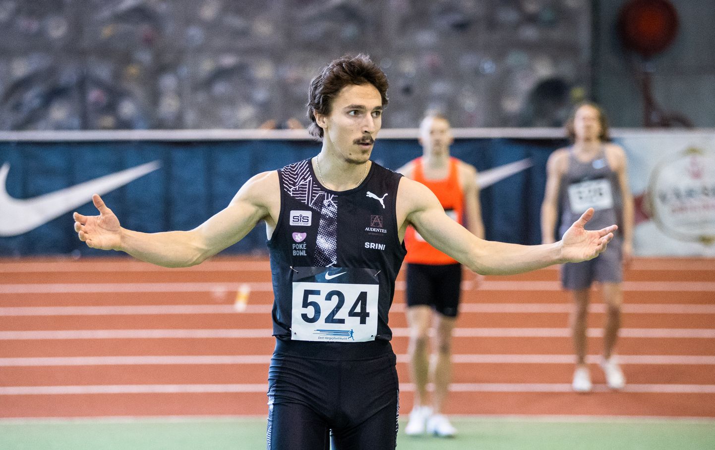 Karl Erik Nazarovi nimel on nüüd nii 60 meetri sprindi kui a 60 meetri tõkkejooksu Eesti rekordid.