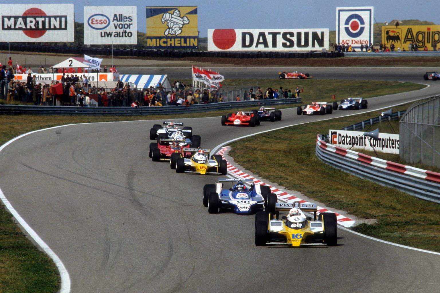 1980. aasta Hollandi GP Zandvoorti ringrajal. Esimene Rene Arnoux (Renault), teine Jacques Laffite (Ligier Ford) ja kolmas Jean Pierre Jabouille (Renault).