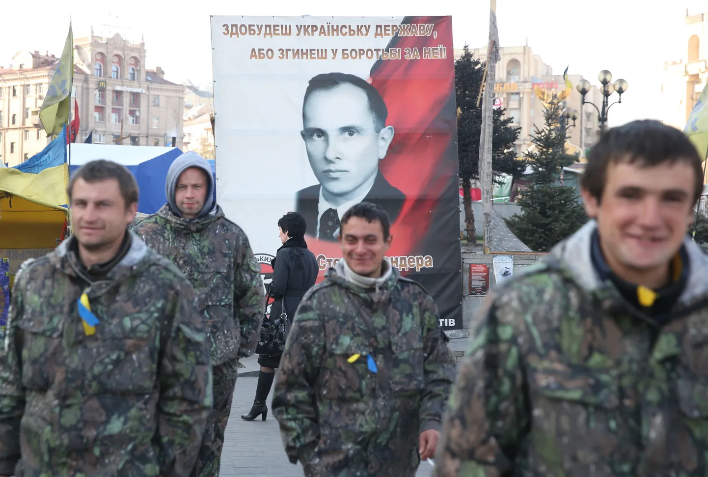 Портрет Бандеры в центре Киева.