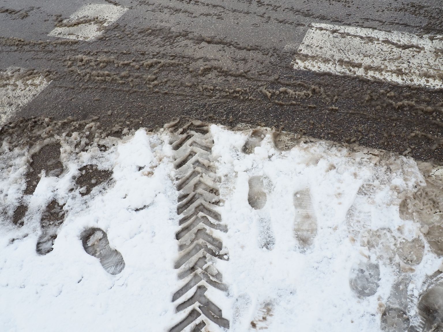 Зимние дороги. Иллюстративное фото