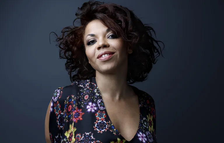 Mina Agossi
