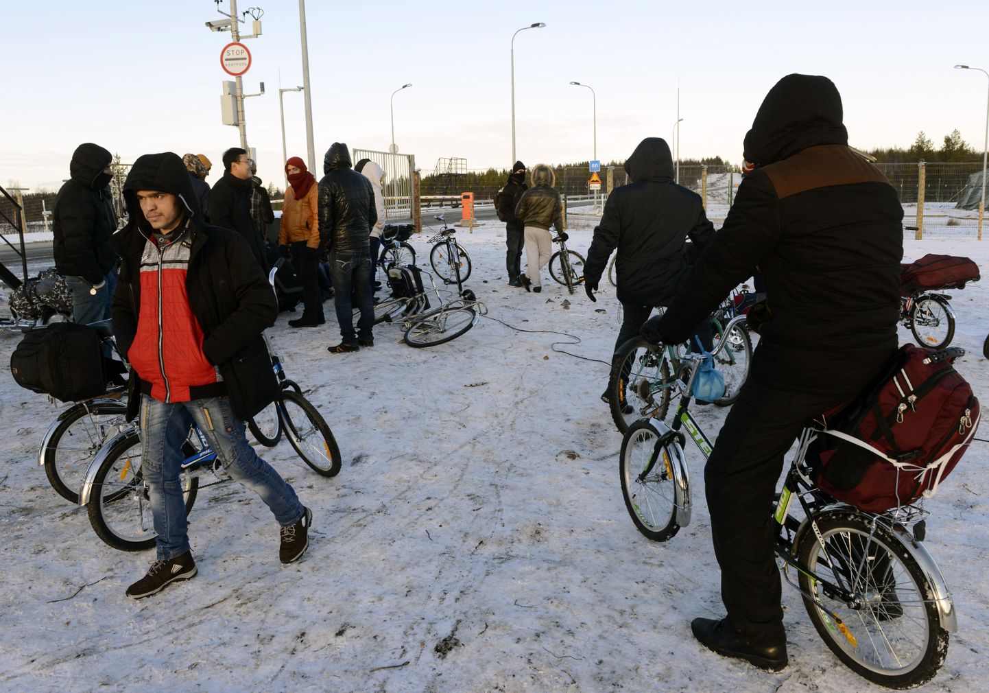 Süüria põgenikud Murmanskis novembris, püüdes ratastel ületada Vene-Norra piiri.