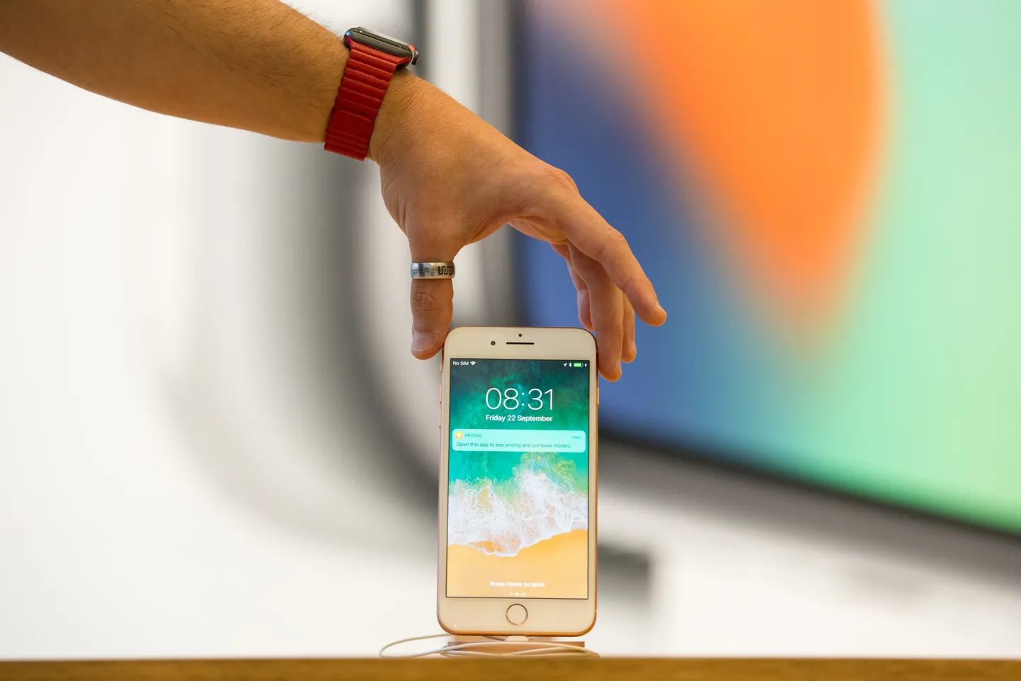 Apple iPhone 8.