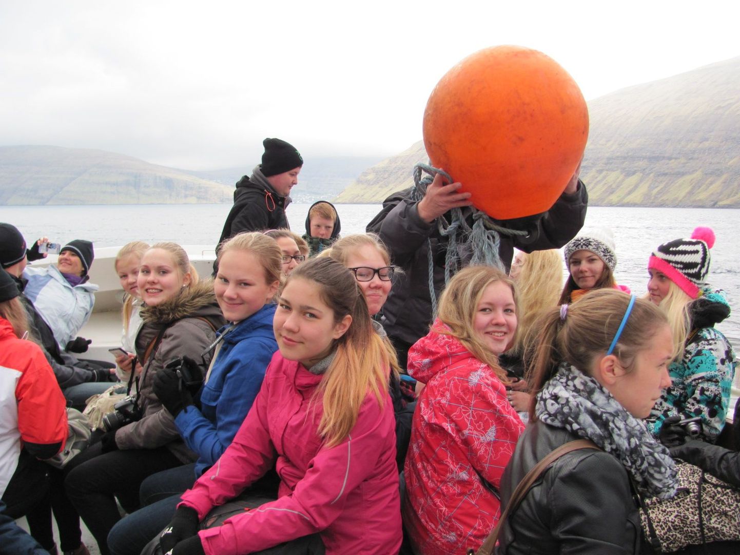 Vandra gümnaasiumi õpilased käisid projektitöö käigus Fääri saartel.