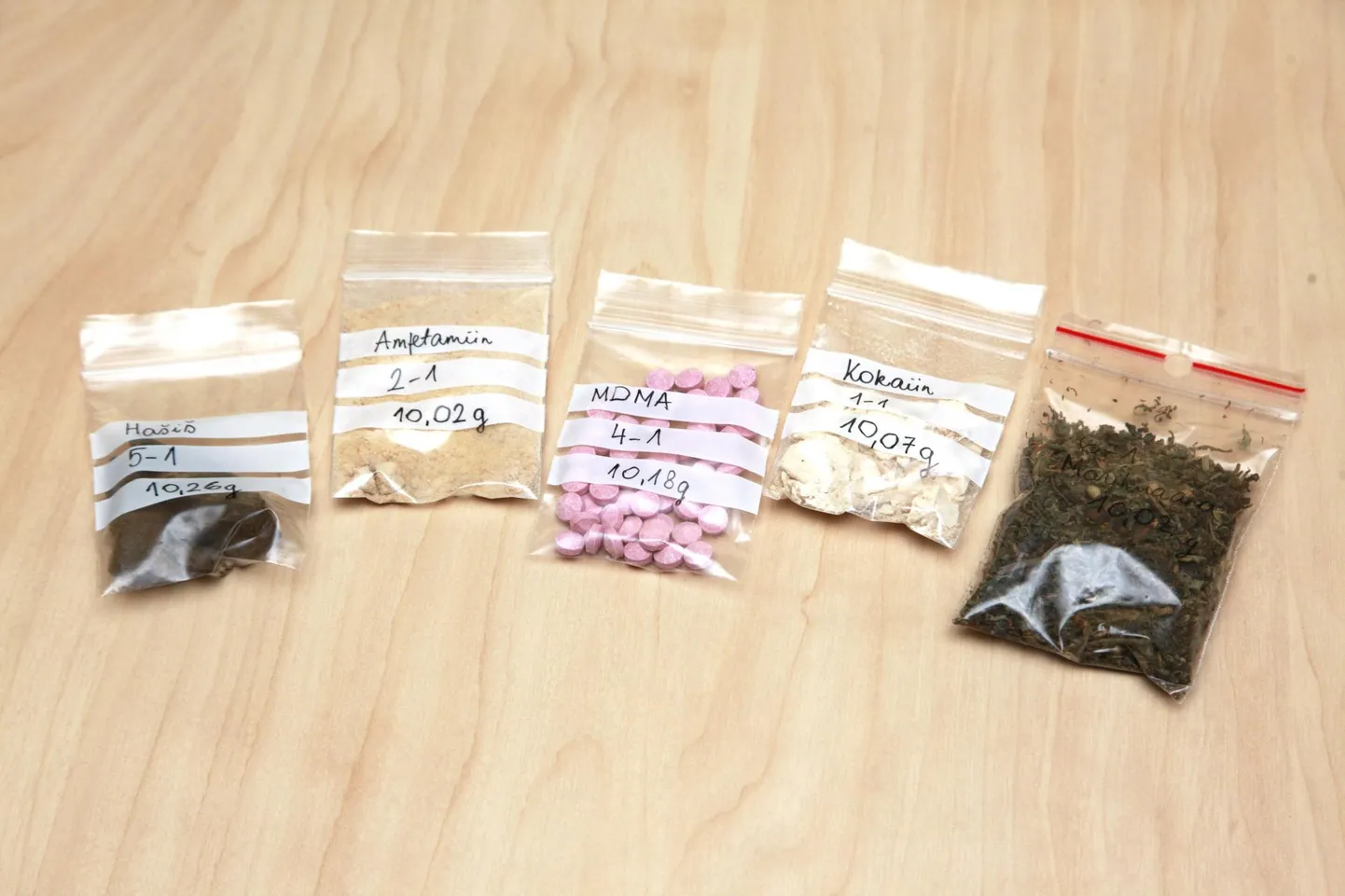 hashish, amfetamiin, mdma, kokaiin, marihuaana